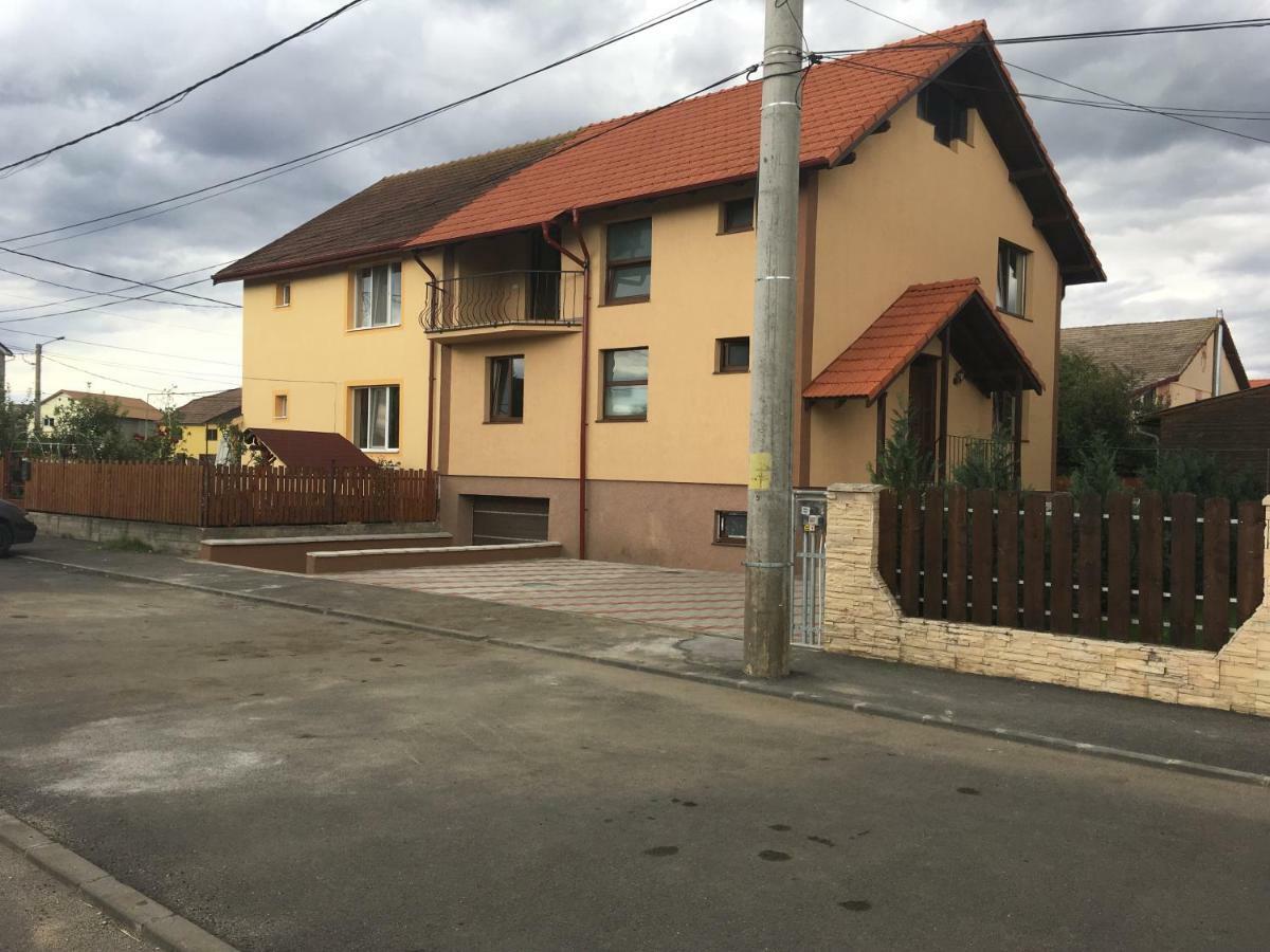 Villa Casa In Zona Linistita, Campia Turzii Exterior foto